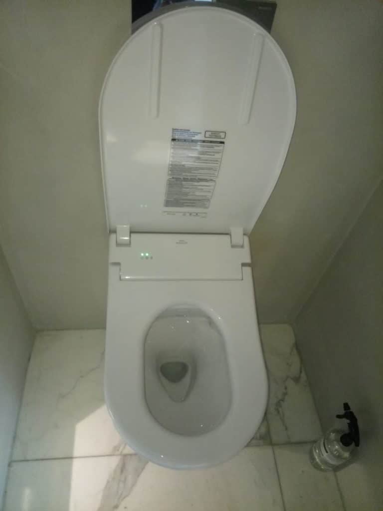 Installatie TOTO Washlet RX Frissebips 8