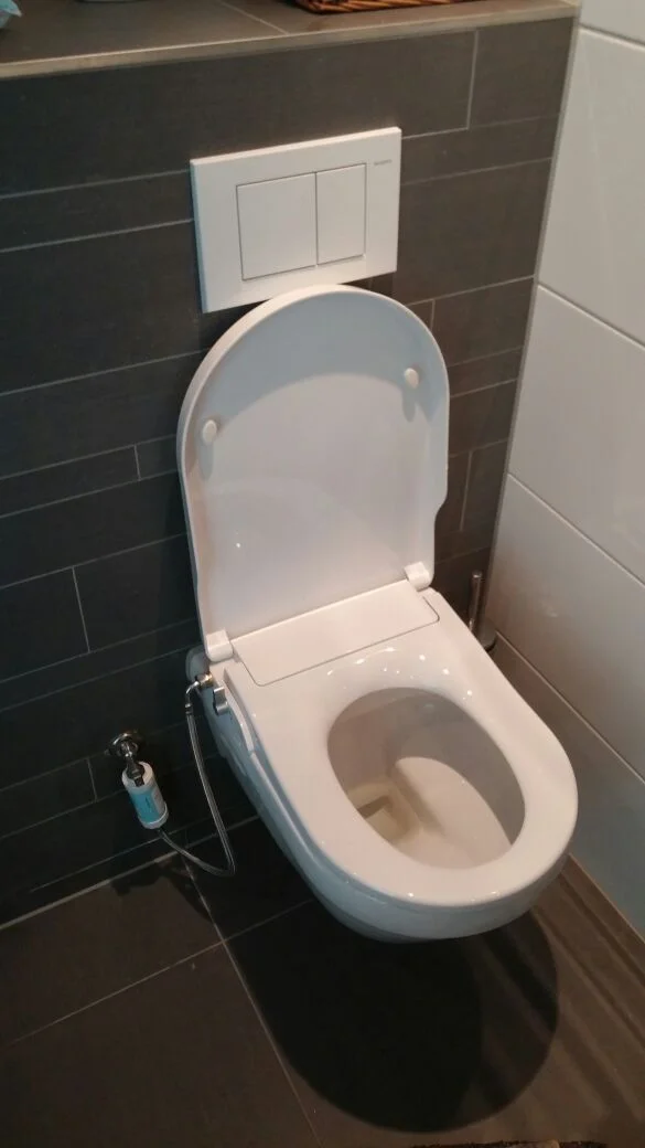 Installatie foto douchewc Maro FB104 8