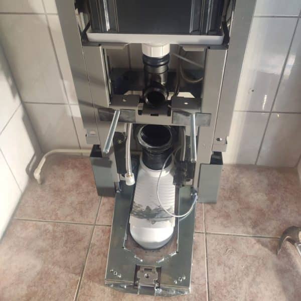 Installatie Geberit mera vloerstaande douchewc