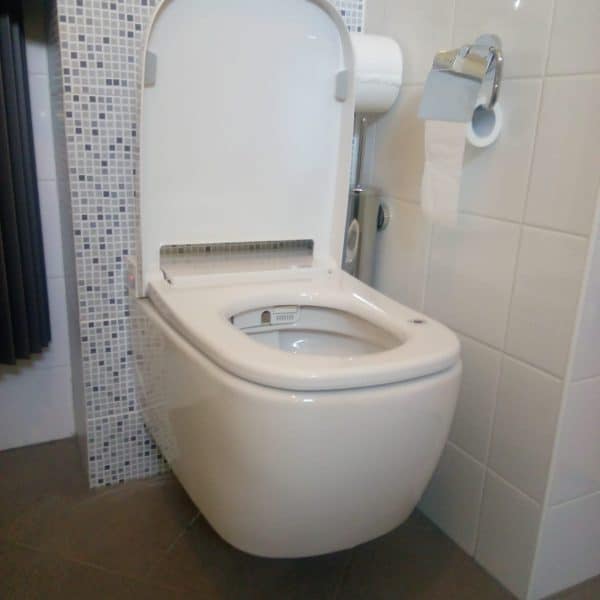 Installatie VitrA Vcare douchewc Frissebips 19