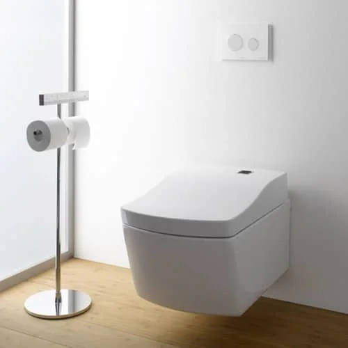 TOTO Neorest met houder voor afstandsbediening en toiletrol
