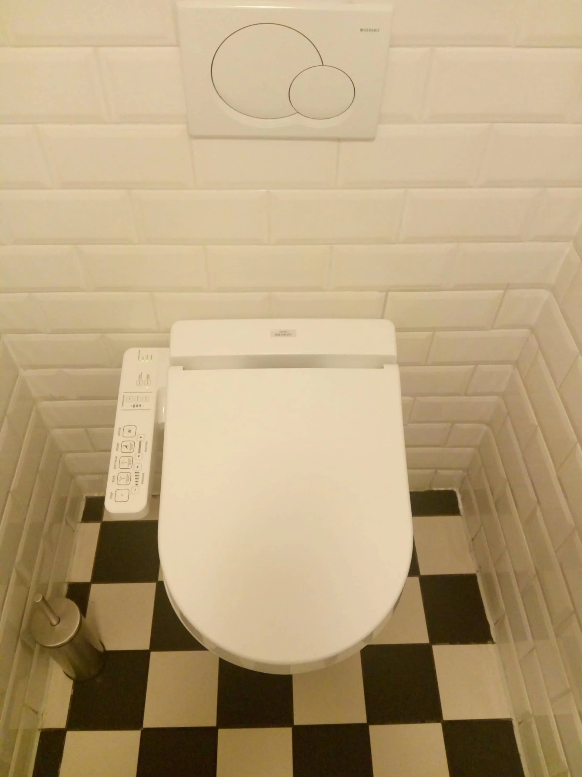 TOTO Washlet EK 2 Vatten Ramen Frissebips 1