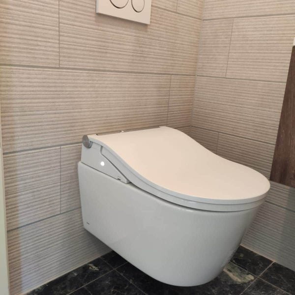 TOTO Washlet RW Japans Toilet installatie 2