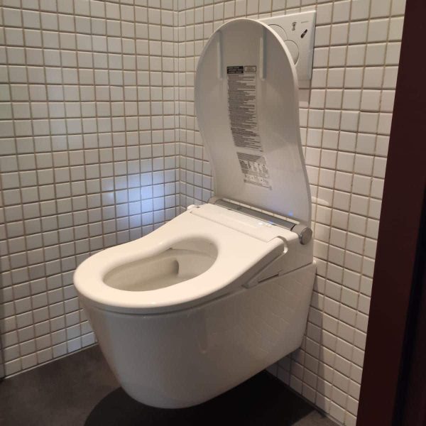 TOTO Washlet RW Japans Toilet installatie 7