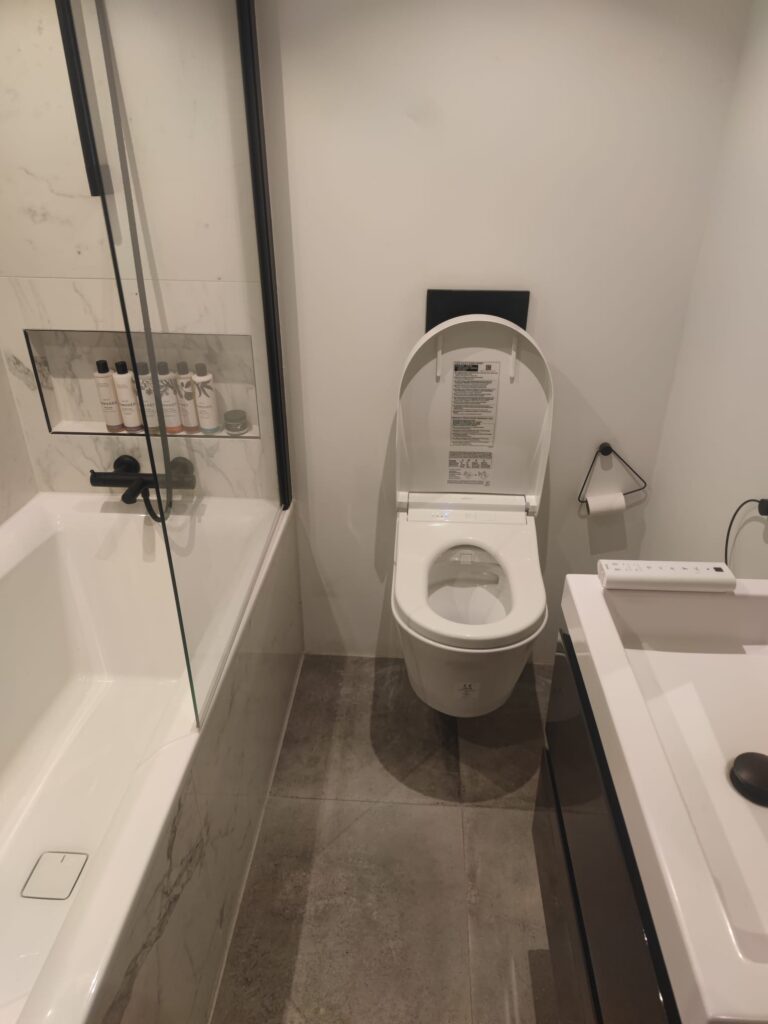 Foto van TOTO WASHLET RG douchewc